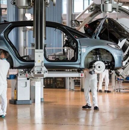 【欧浪】西班牙汽车业面临多重危机：销售不佳，芯片短缺，产量停顿和受进口电动车冲击