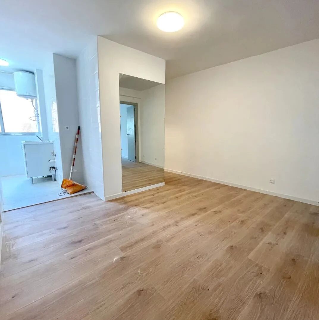 【独家房源】最高可做100%贷款！！Vista Alegre地铁口新装好房出售