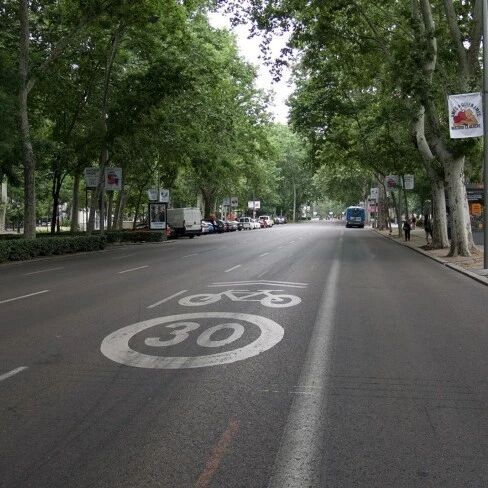 【欧浪网】禁止开放内部餐厅 扩张露台马德里许多街道将改步行街