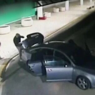 【欧浪网】深夜洗劫24家商店的抢劫集团被警方摧毁