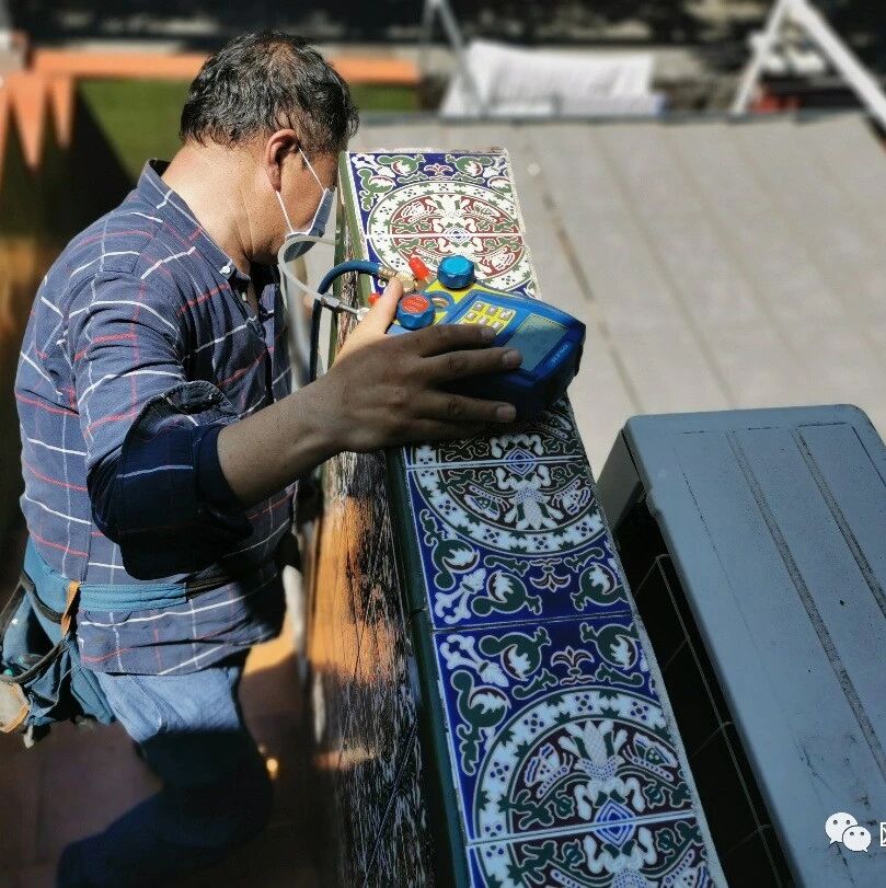 【欧浪网】高温下送清凉送外卖  华人同胞用勤劳书写劳动人生