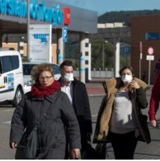 【欧浪网】解读西班牙指令：有症状在家等确诊  轻症者居家治疗