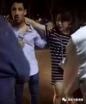 【欧浪网】板鸭男子在中国当街“啪啪啪”被驱逐 西网友炸锅了