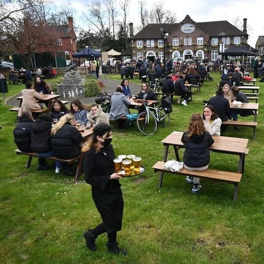 【欧浪网】恢复正常生活可能还要一年  近半西班牙人对疫情控制悲观