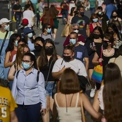 【欧浪网】西班牙日增近5千  卫生部反对定下摘口罩日期   70%西班牙人表示继续戴