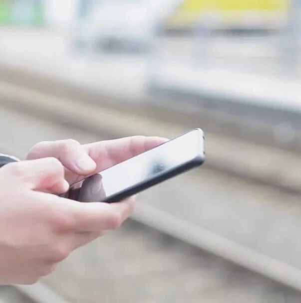 在外面累了，常回家看看；在外面赚了，就常汇回家看看！