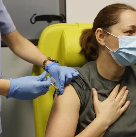 【欧浪网】下个月欧洲可使用疫苗增至四个，随后有更多疫苗面世