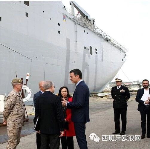 【欧浪网】西班牙首相登上航母向西班牙官兵贺圣诞