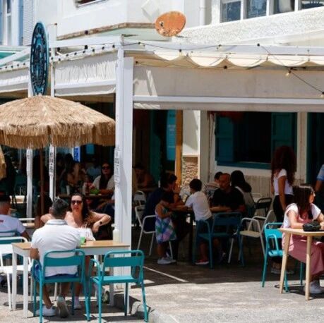 【欧浪网】罕见管控措施  加利西亚宣布限制街头吸烟