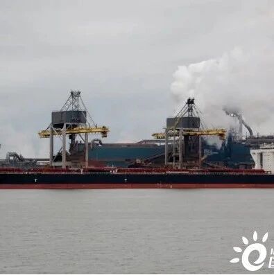 【欧浪网】中国香港“开普敦”号货船在直布罗陀海域发生爆炸 原因不明