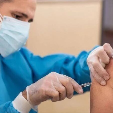 【欧浪网】全球11种新冠疫苗进入最后测试阶段 明年冬天生活有望恢复正常