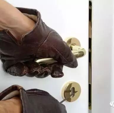 【欧浪网】专偷中国人的哥伦比亚“抢钱夫妻”各自将面临11年徒刑