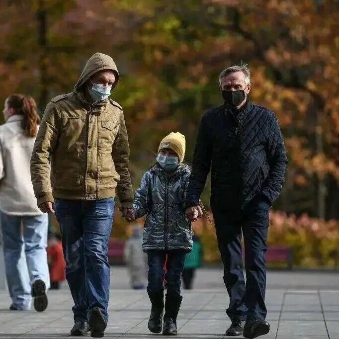 【欧浪】因疫情，普京宣布全国带薪休假！英国日增新冠病例今冬或达10万例！美国护理人员短缺