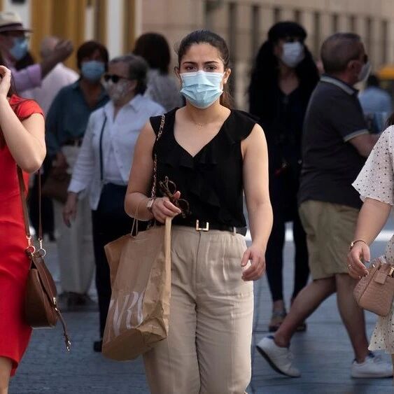 【欧浪网】西班牙制定新常态下的处罚令  不戴口罩罚款100欧元