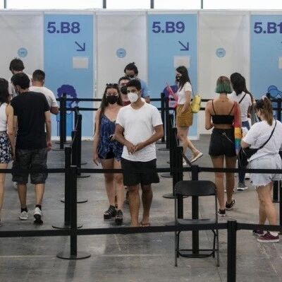 【欧浪网】轮到无证移民接种疫苗了 可以拿护照去接种