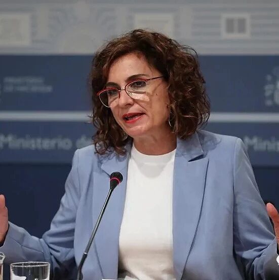 【欧浪网】西班牙财政部长表示在完全控制病毒前不进行税务改革