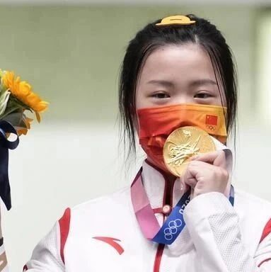 【欧浪网】中国队38金32银18铜收官 金牌数平境外奥运最佳