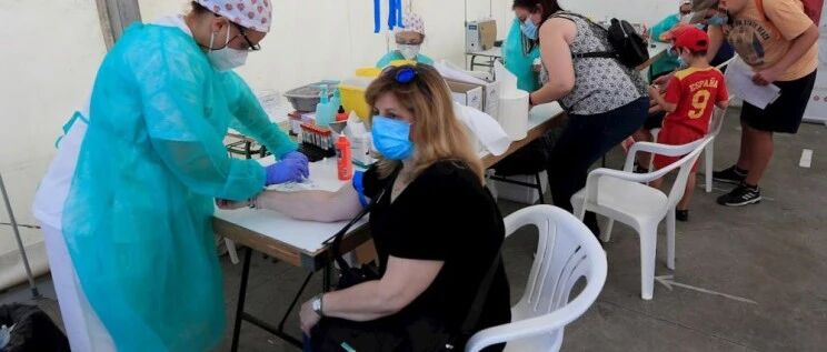 【欧浪网】马德里传染稳步上升  疫情严峻 卫生部呼吁假日照样接种疫苗