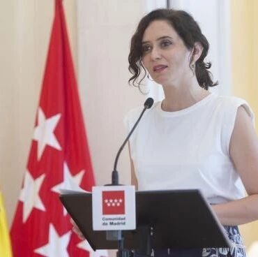 【欧浪网】马德里考虑使用“餐馆通行证” VOX党激烈反对要告到法院