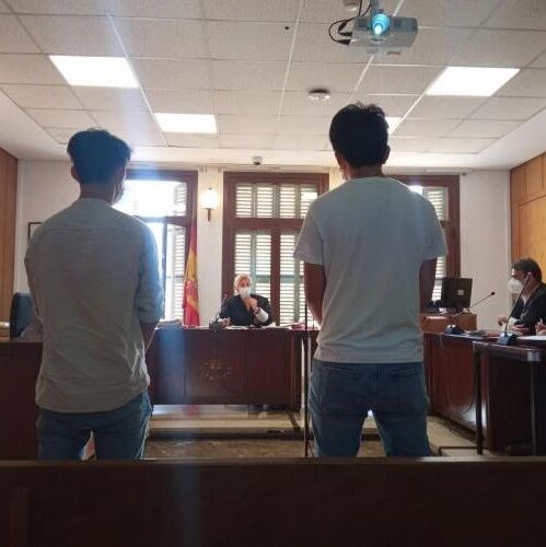 【欧浪网】两个华人青年在餐馆伤害自己侨胞  被判赔偿6000欧元