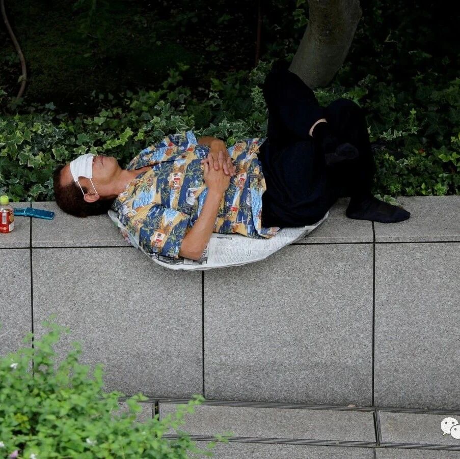 【欧浪网】日本解封一个月 病例爆增逾10倍