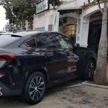 【欧浪网】马拉加华人餐馆老板投资车行 被误传贩毒发财 引邻居报警围堵