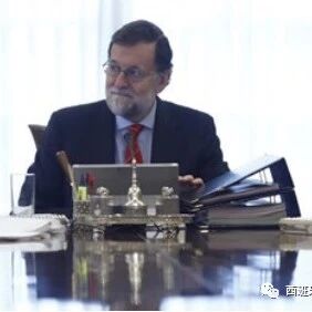 【欧浪网】首相今年加薪1200欧元，收入比不上幕后一群顾问