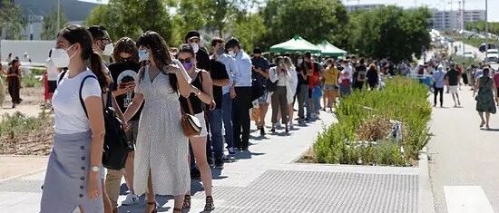 【欧浪网】西班牙日增1.7万例  华人工作者应该尽快接种疫苗