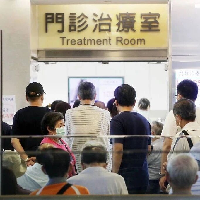 【欧浪网】台湾累计67人接种新冠疫苗后死亡 一家军方医院暴群聚感染