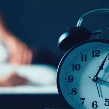 【欧浪网】本周六进入冬令时 将晚三点改成两点