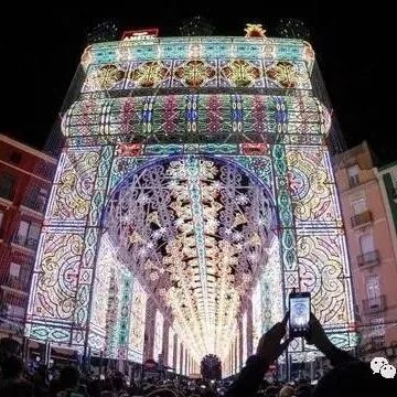【欧浪旅游】西班牙法雅节＋游玩攻略，拿走不谢！