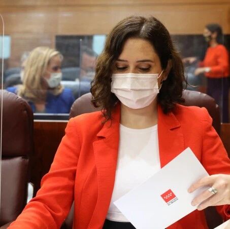 【欧浪网】马德里考虑对餐饮业服务生优先接种疫苗  华人跑堂属于此人群