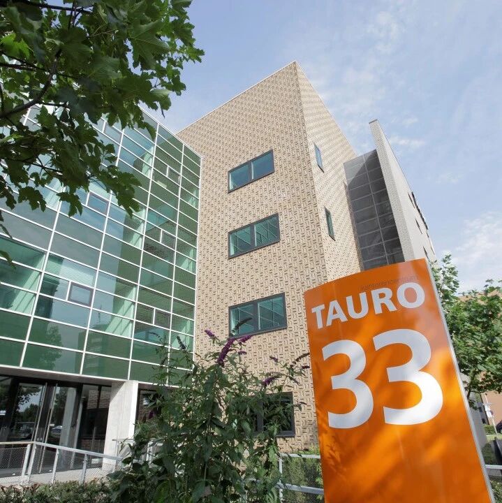 疫情连三年，汇款抵家书 | 中秋汇款赠现金