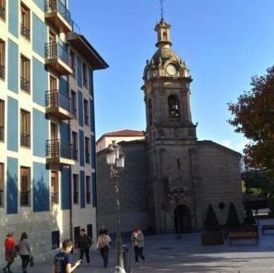 【欧浪网】三个犯罪惯犯在一家商店抢劫现金8000欧元