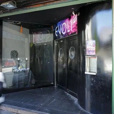 【欧浪网】著名迪厅变成了百元店 西班牙继续有大量餐馆商店破产