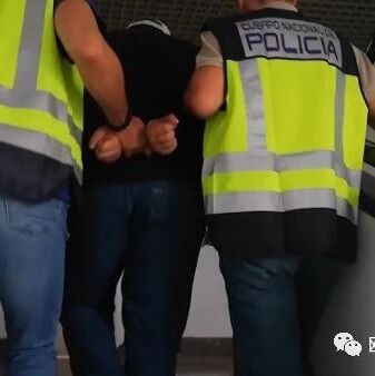 【欧浪网】变态男子偷拍妻女强奸她人 妻子报案警方出手