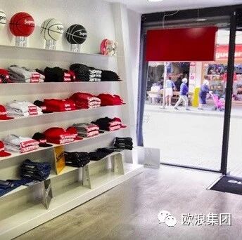 【欧浪网】 西班牙高仿也疯狂 潮牌被玩坏了