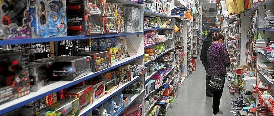 【欧浪网】疫情折磨太漫长  西班牙媒体关注华人商业倒闭潮