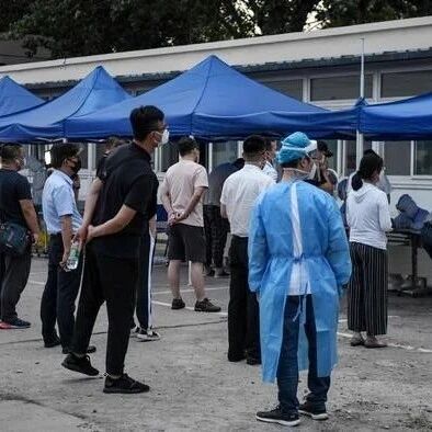 【欧浪网】中国核酸检测采用肛拭子 网友开出各种黑色幽默