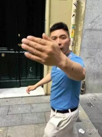 【欧浪网】“小平头”获释后又频频上街行骗 西媒“穷追猛打” 号召受骗者继续报案