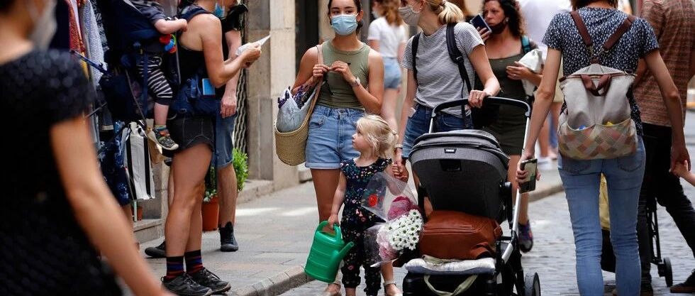 【欧浪网】疫情无任何缓和 西班牙日增2.7万例  全国除两个自治区外都在极端风险中