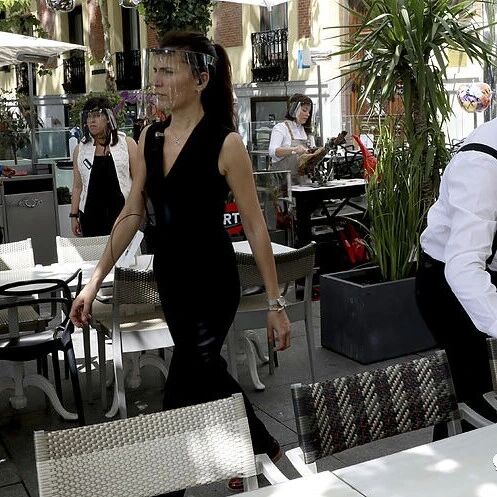 【欧浪网】马德里大区饮食业今日起可扩充入客容量