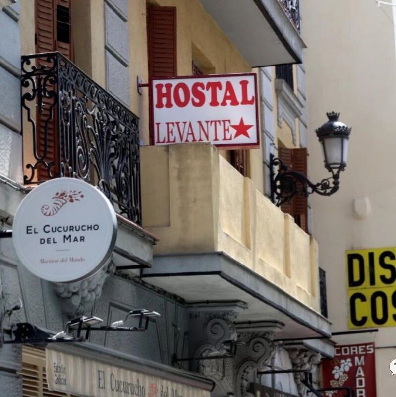 【欧浪网】因被剥夺监护权   年轻母子杀死幼子后自杀