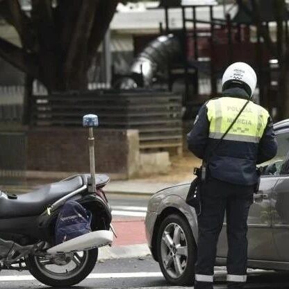 【欧浪网】法令要求上班者出门带证明  提供官方模板