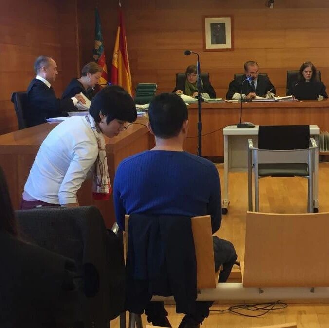 【欧浪网】华人酒吧业主遭遇集体投诉 恐入狱五年