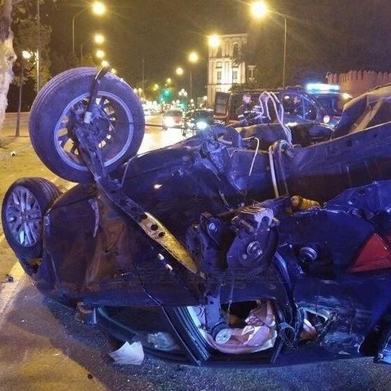 【欧浪网】去年交通事故死亡1098人  圣诞档期内有37人罹难