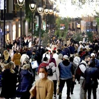 【欧浪网】圣诞新年假日档期会引发第三波病毒感染大潮？