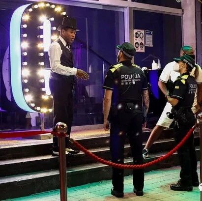 【欧浪网】加泰法院废除大区法令  允许餐饮业午夜后继续营业