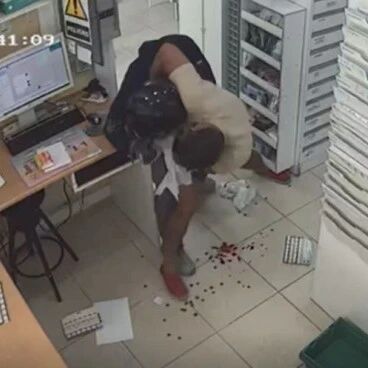 【欧浪网】巴塞罗那血腥抢劫不断  一个店员被刺三十多刀