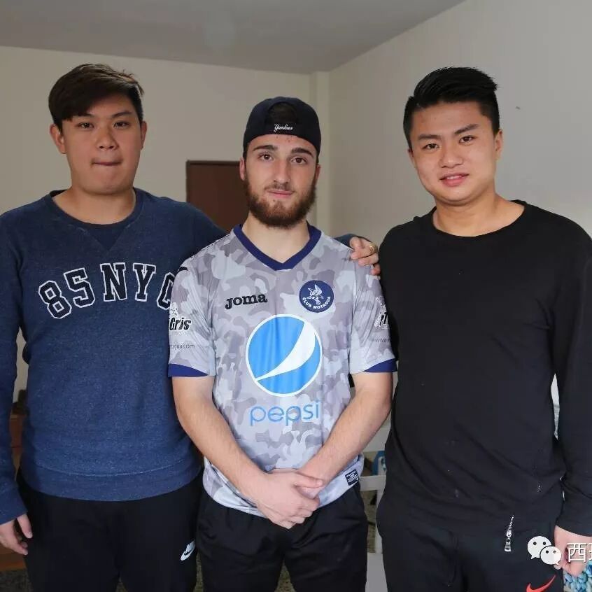 【欧浪网】中国球员留洋趋势依旧 探访两名旅西中国球员现状